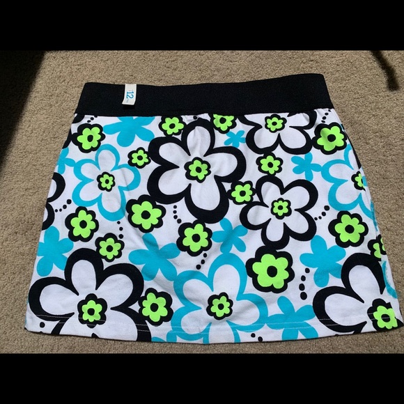 Girls NEVER WORN justice skirt - Picture 3 of 3